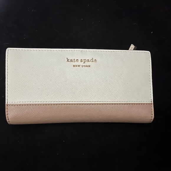 Kate Spade Wallet - Picture 1 of 3